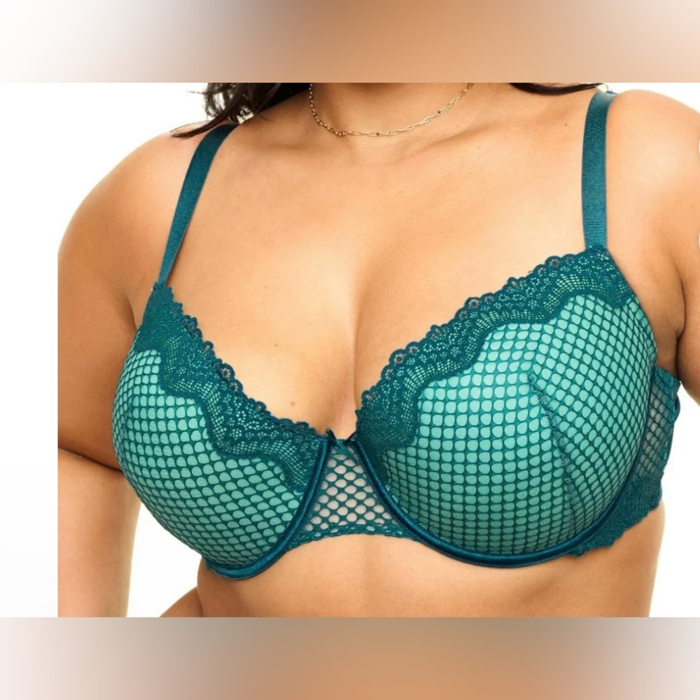 Adore Me Rubie Push Up Plus Bra - Picture 2 of 11